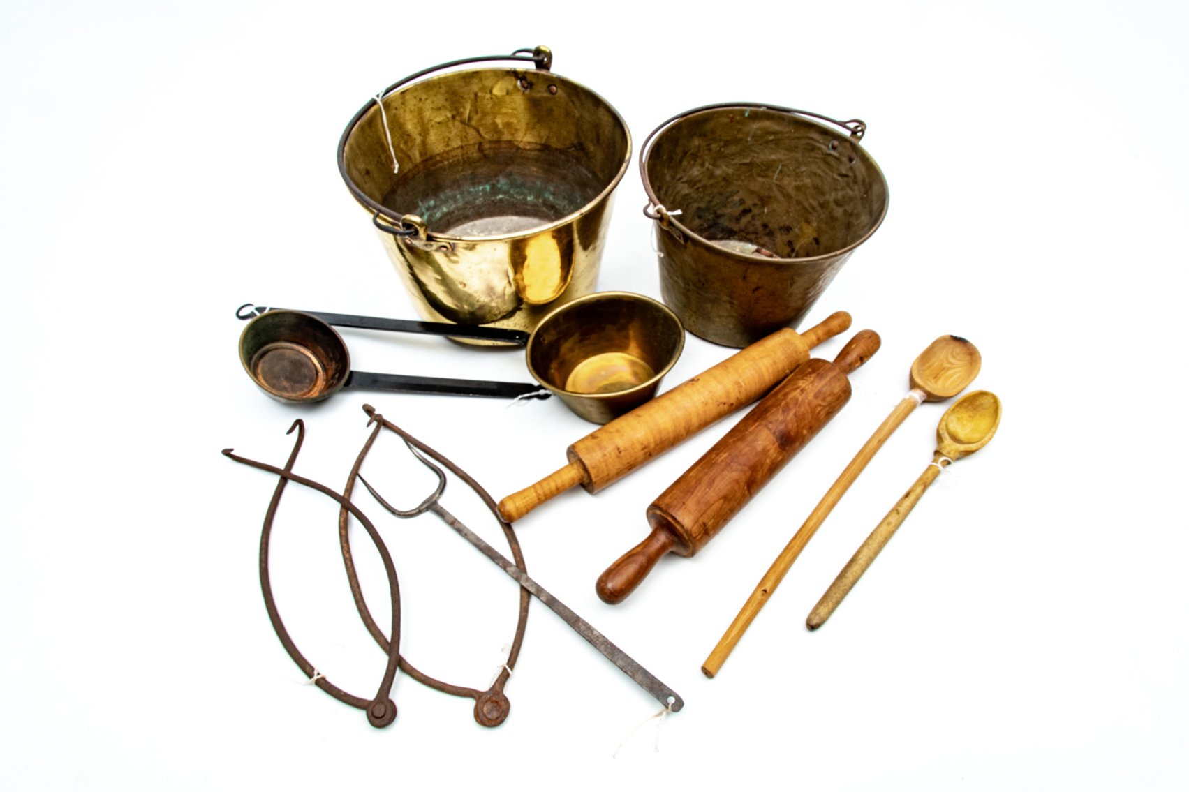 Early Farmhouse Kitchen Decor!