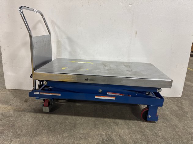 Image for Vestil Manual Powered Lifting Cart / Work Surface