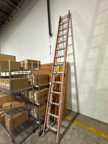 Image for 28-Foot Werner GlideSafe Extension Ladder