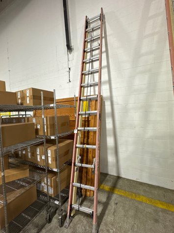 Image for 28-Foot Werner GlideSafe Extension Ladder
