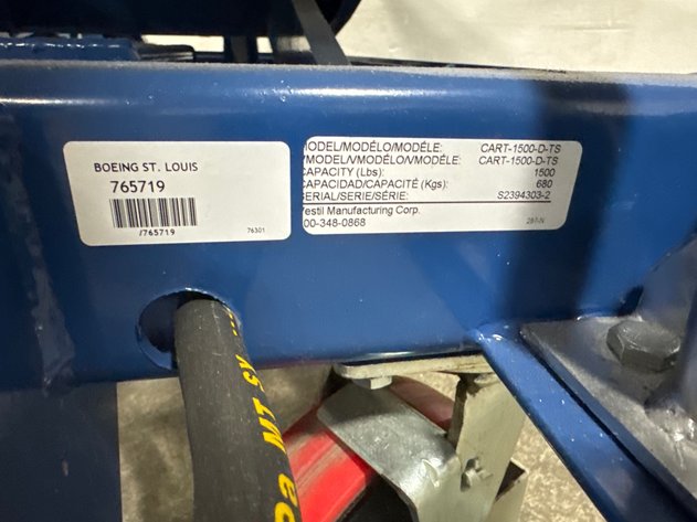 Image for Vestil Manual Powered Lifting Cart / Work Surface