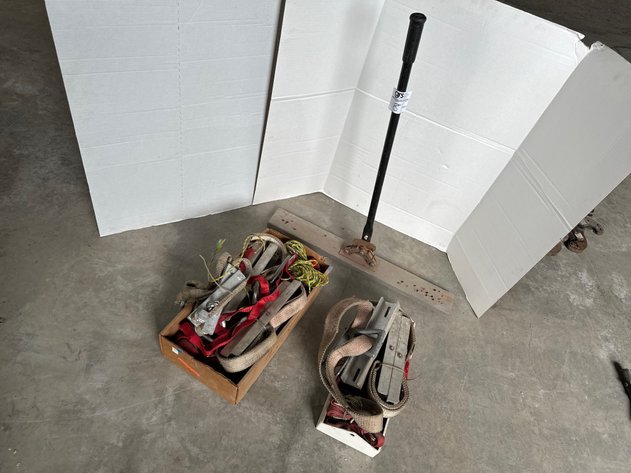 Image for Concrete Skimmer with Industrial Load Tie Downs & Straps