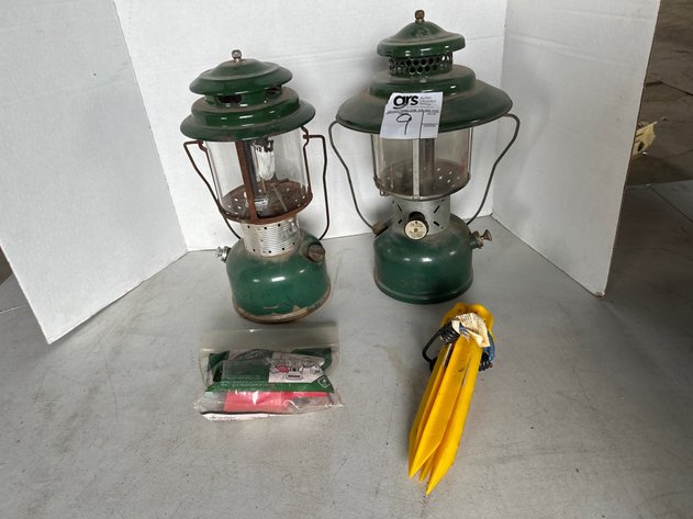 Image for (2) Coleman Lanterns