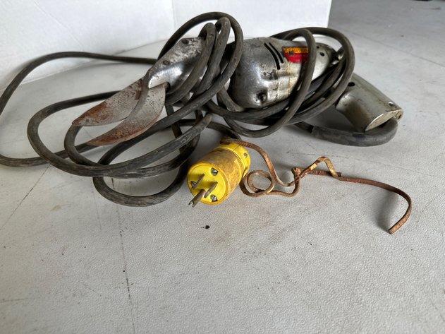 Image for Corded Wire Cutter with (8) Plastic Organizers