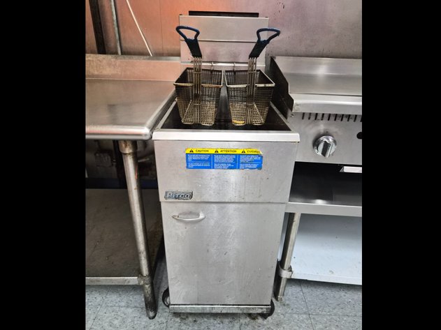 Image for Pitco Fryer 40 LBS