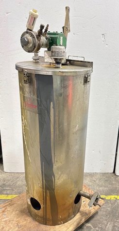 Image for Graco Pneumatic Fluid Pressure Tank & Agitator