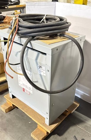 Image for EATON Cutler-Hammer 9kVA Dry-Type Transformer V48M28T09CU