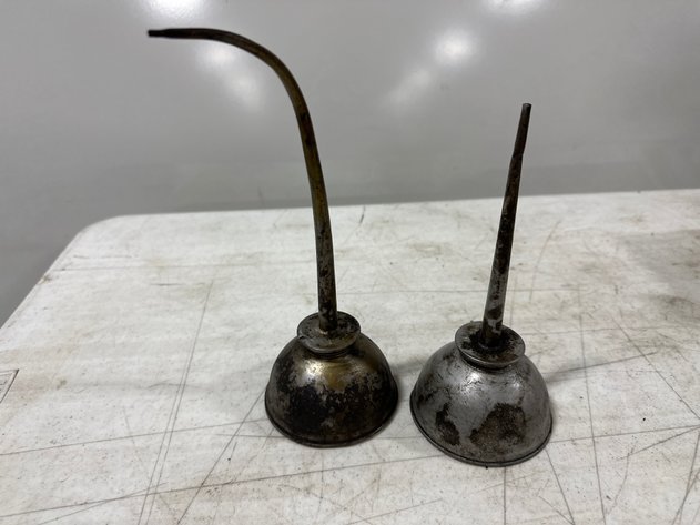 Image for Mixed Shop Tools: Oilers, Lifting Sling & Spray