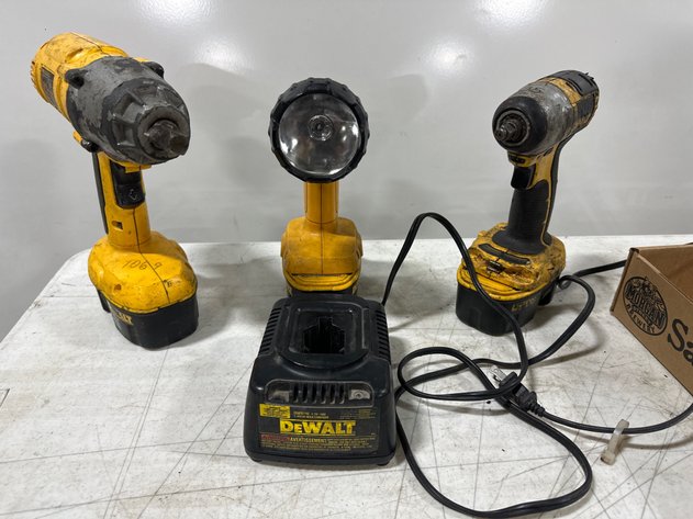Image for DeWalt 18V Cordless Power Tool Set