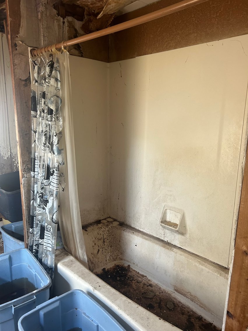 Image for Seller Ordered Online Auction - 1,278 +/- SF Two-Story Dwelling on 32' x 180' Lot