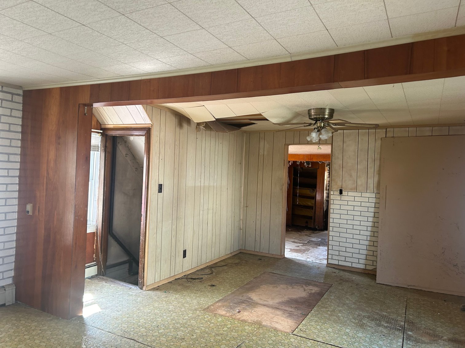 Image for Seller Ordered Online Auction - 1,278 +/- SF Two-Story Dwelling on 32' x 180' Lot