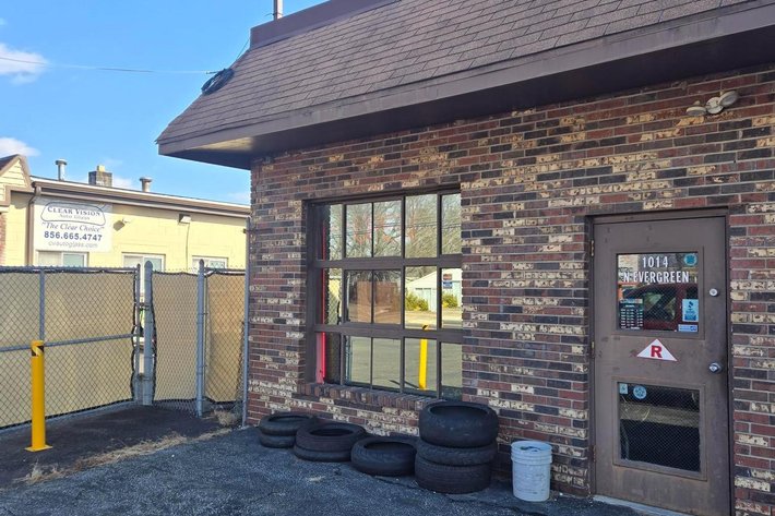 Image for One Story 3,360 +/- SF Commercial Building Available in the  C-3 Zoning District in Woodbury