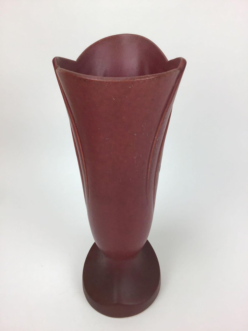Image for Alderfer Online - Roseville Pottery Auction: 8-12-19
