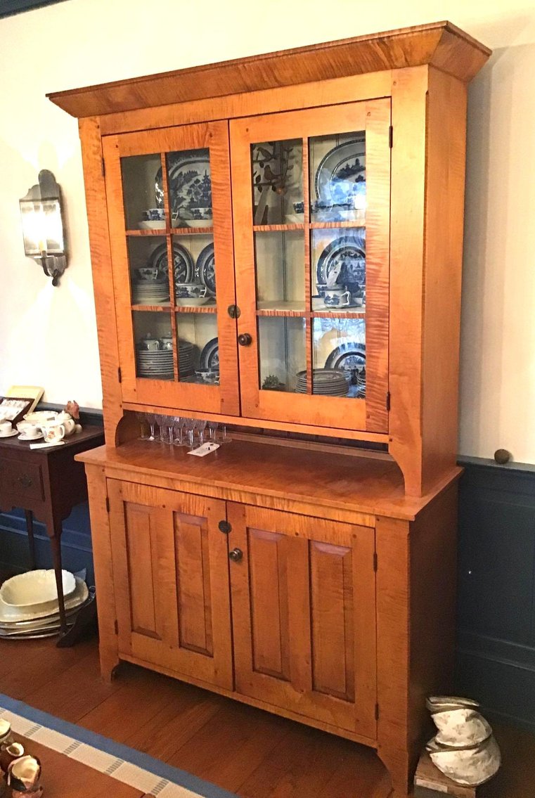 Image for Alderfer Online - Riegelsville, PA, PART 1 of 3: 12-15-19 | Stunning Collections Include Furnishings, China, Glassware, Tea Sets & Holiday, Primitives, Copper, Pottery by Turtle Creek, Hadley & More, Oriental Rugs, Clocks, Artwork, Holiday & More