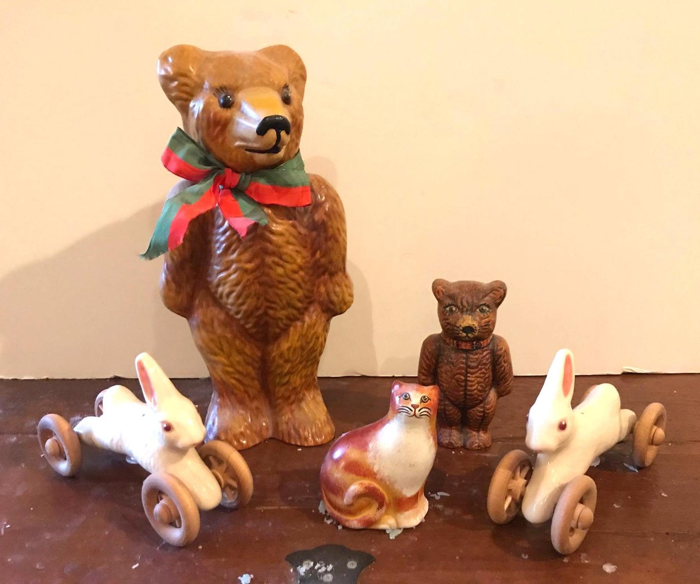 Image for Alderfer Online - Riegelsville, PA, PART 1 of 3: 12-15-19 | Stunning Collections Include Furnishings, China, Glassware, Tea Sets & Holiday, Primitives, Copper, Pottery by Turtle Creek, Hadley & More, Oriental Rugs, Clocks, Artwork, Holiday & More