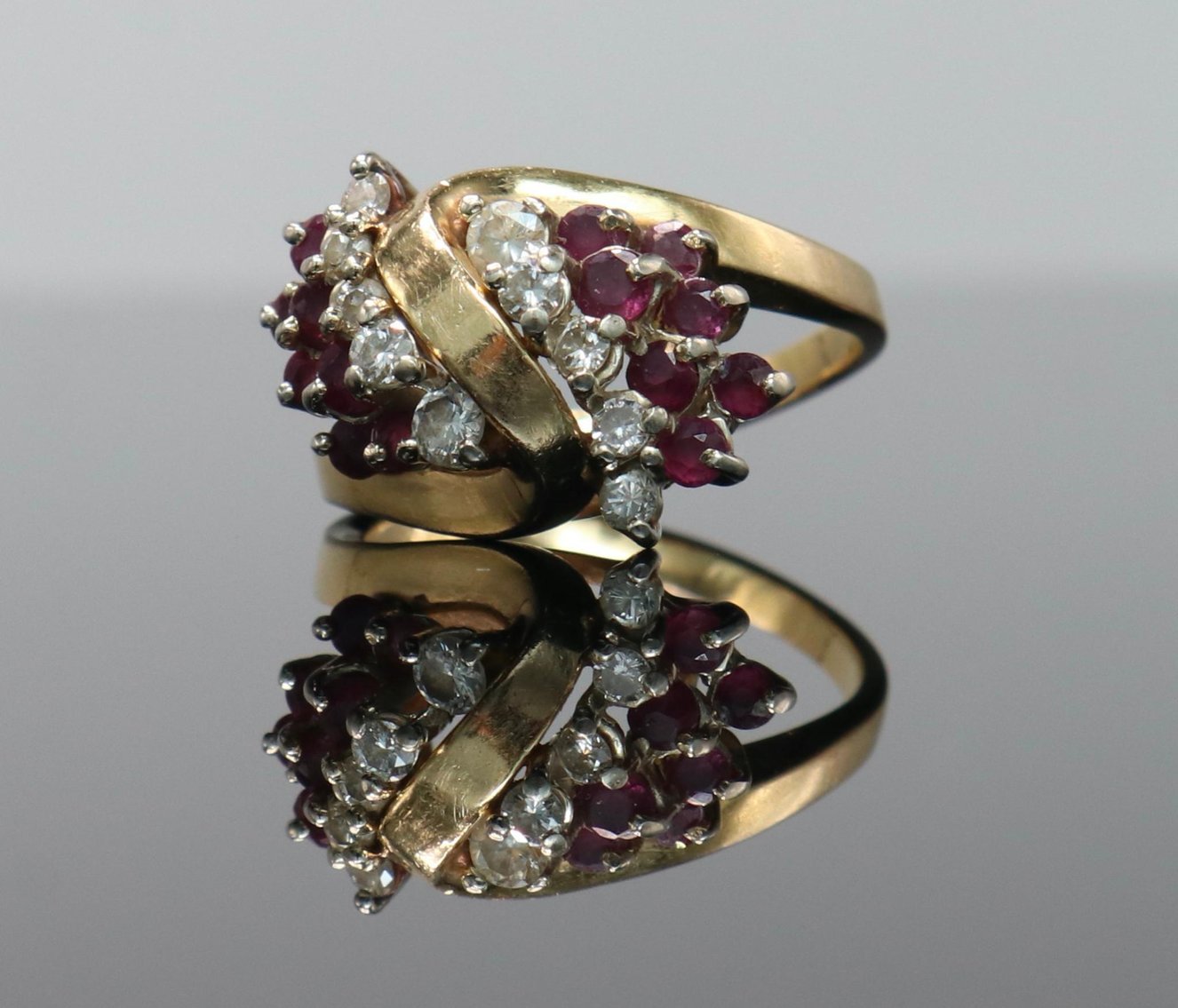 Image for Jewelry | April 29, 2020 at 8:00 PM