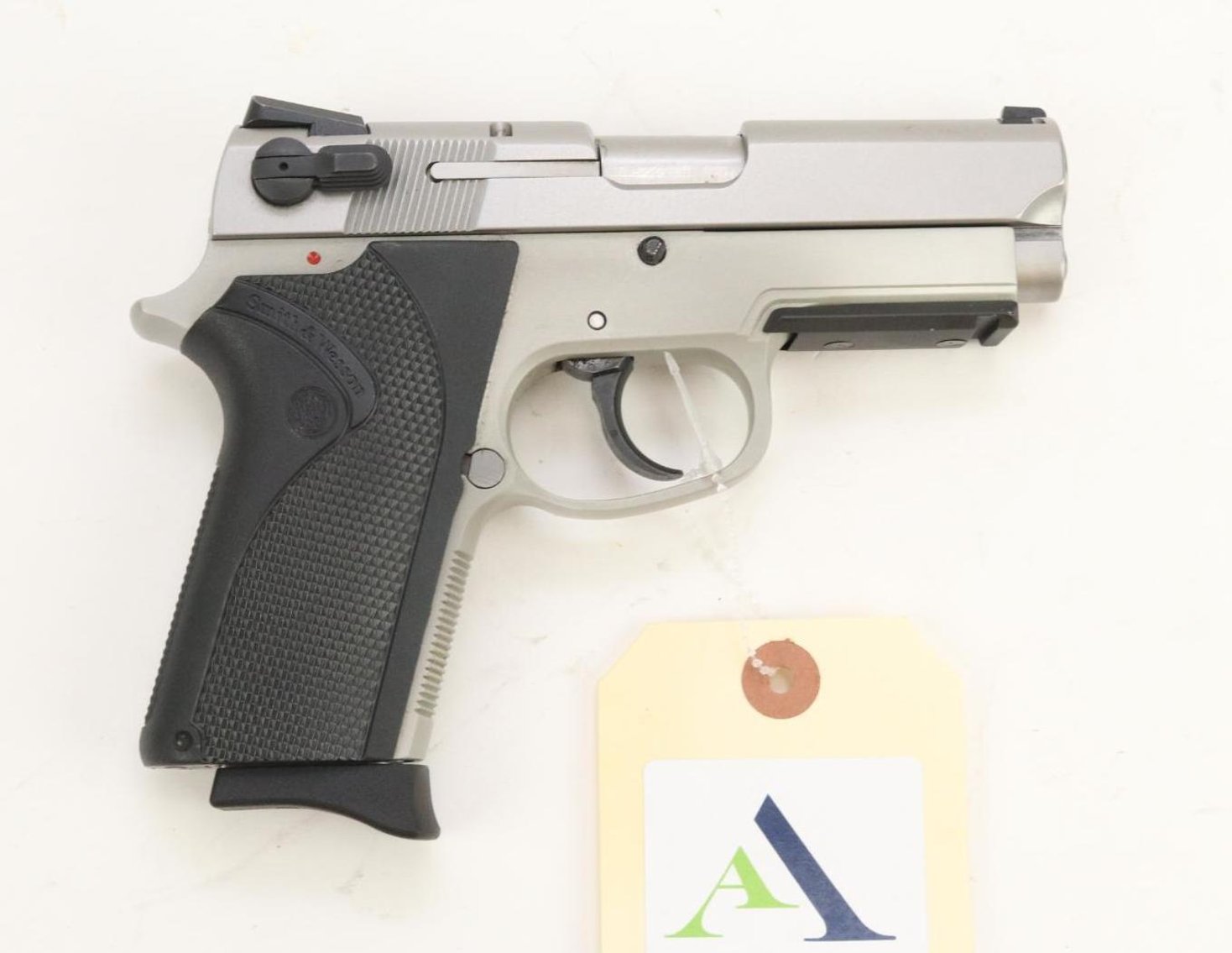 Image for Smith & Wesson 3913TSW 9 Tactical semi-automatic pistol.