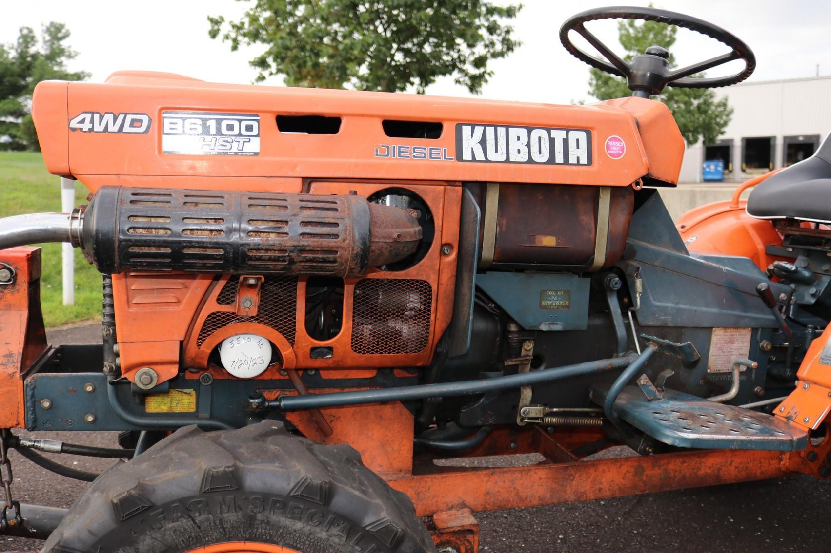 Image for 1982 Kubota B6100 HST 4WD Tractor