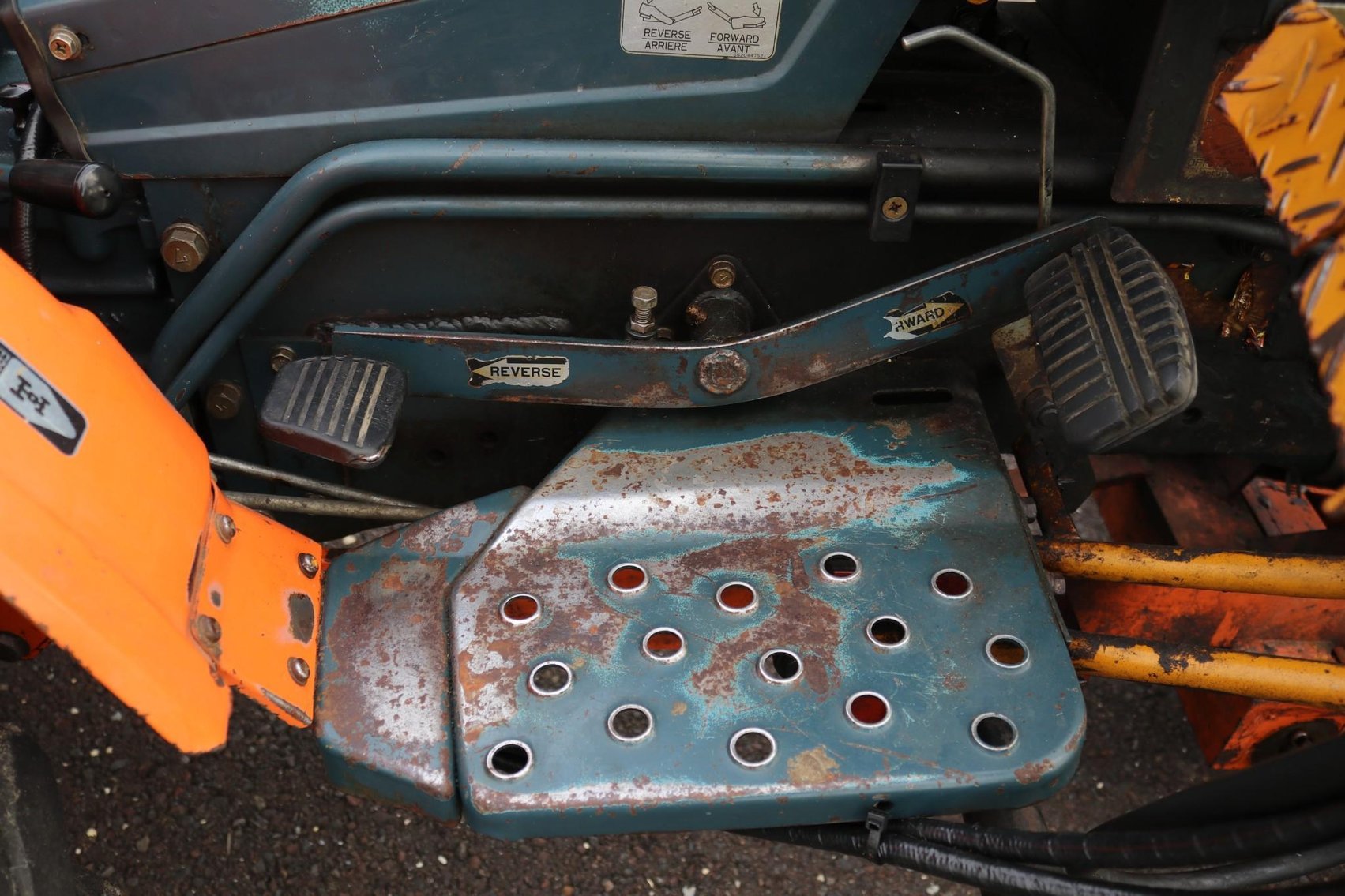 Image for 1982 Kubota B6100 HST 4WD Tractor