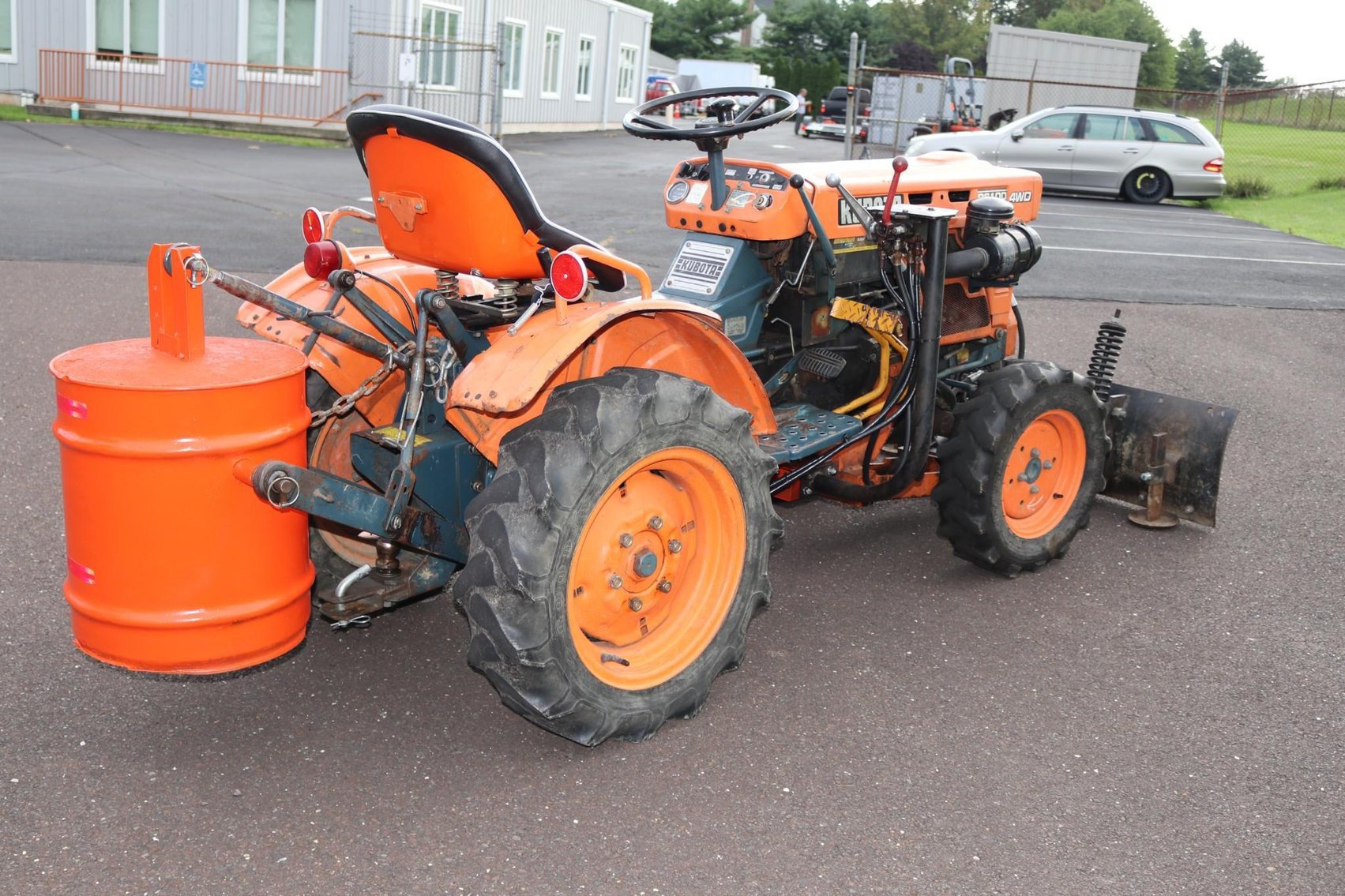 Image for 1982 Kubota B6100 HST 4WD Tractor