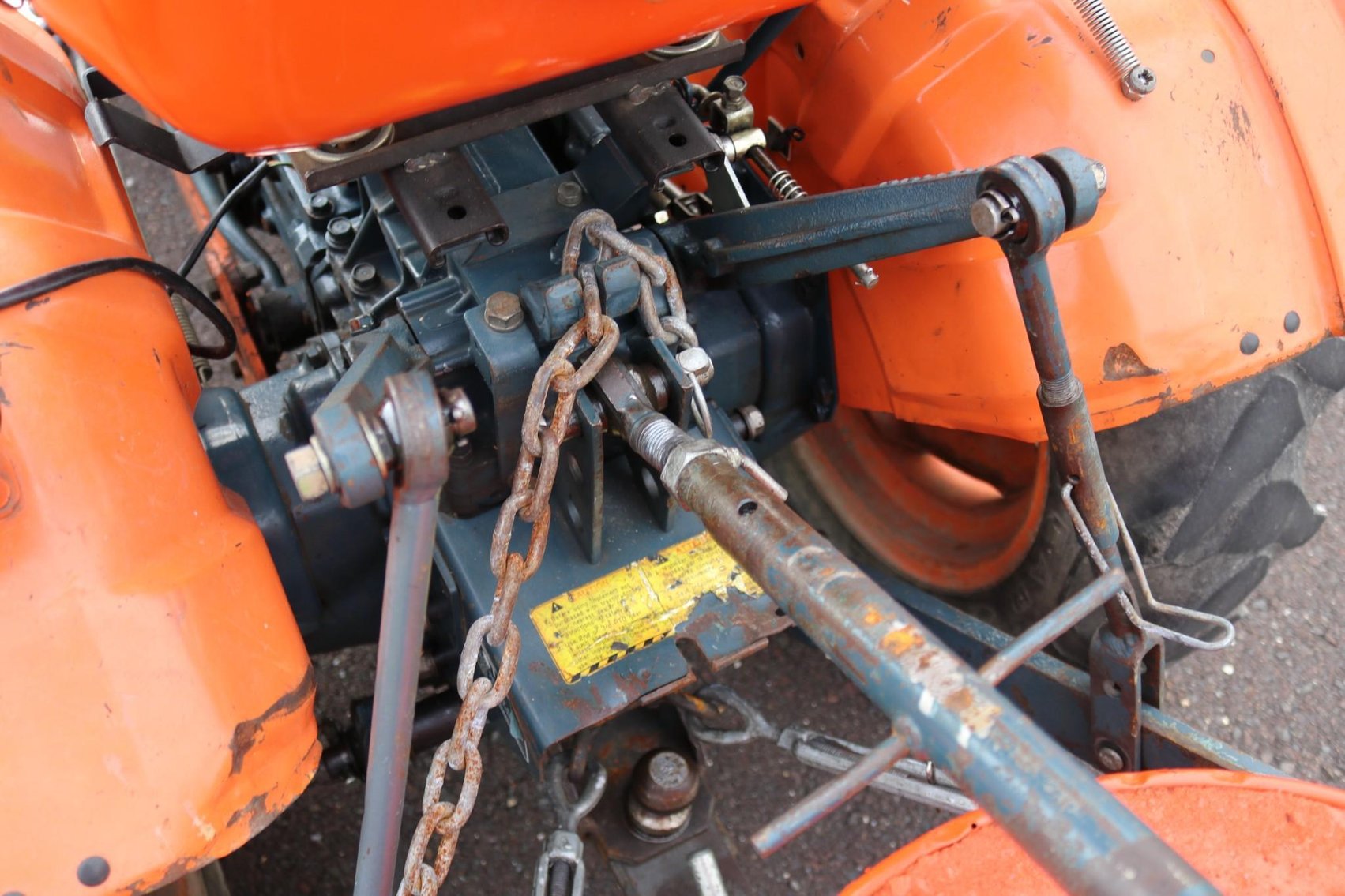 Image for 1982 Kubota B6100 HST 4WD Tractor