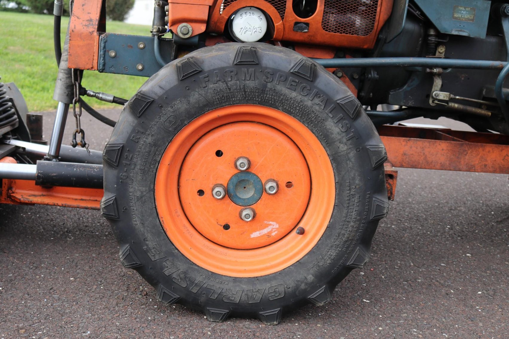 Image for 1982 Kubota B6100 HST 4WD Tractor