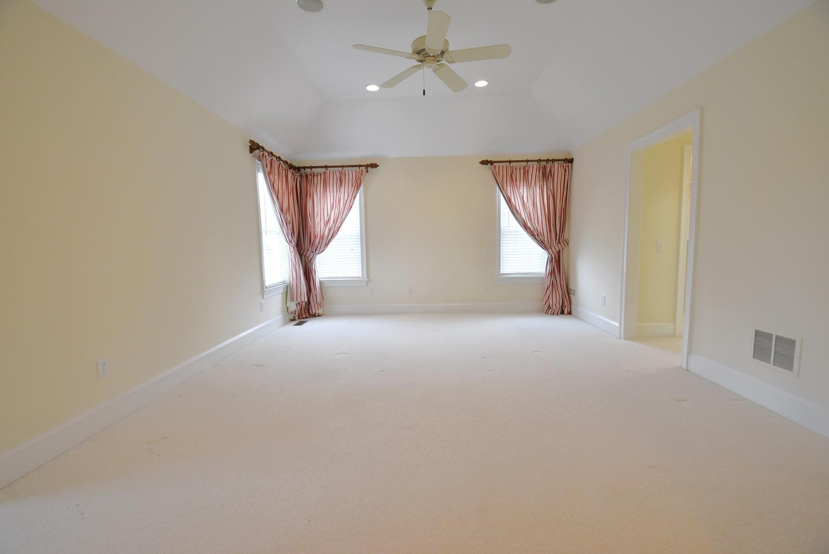Image for Sold! Real Estate for Auction | 323 Applebrook Rd., Malvern, Pa. 19355 | October 29, 2024 at 4:00 PM