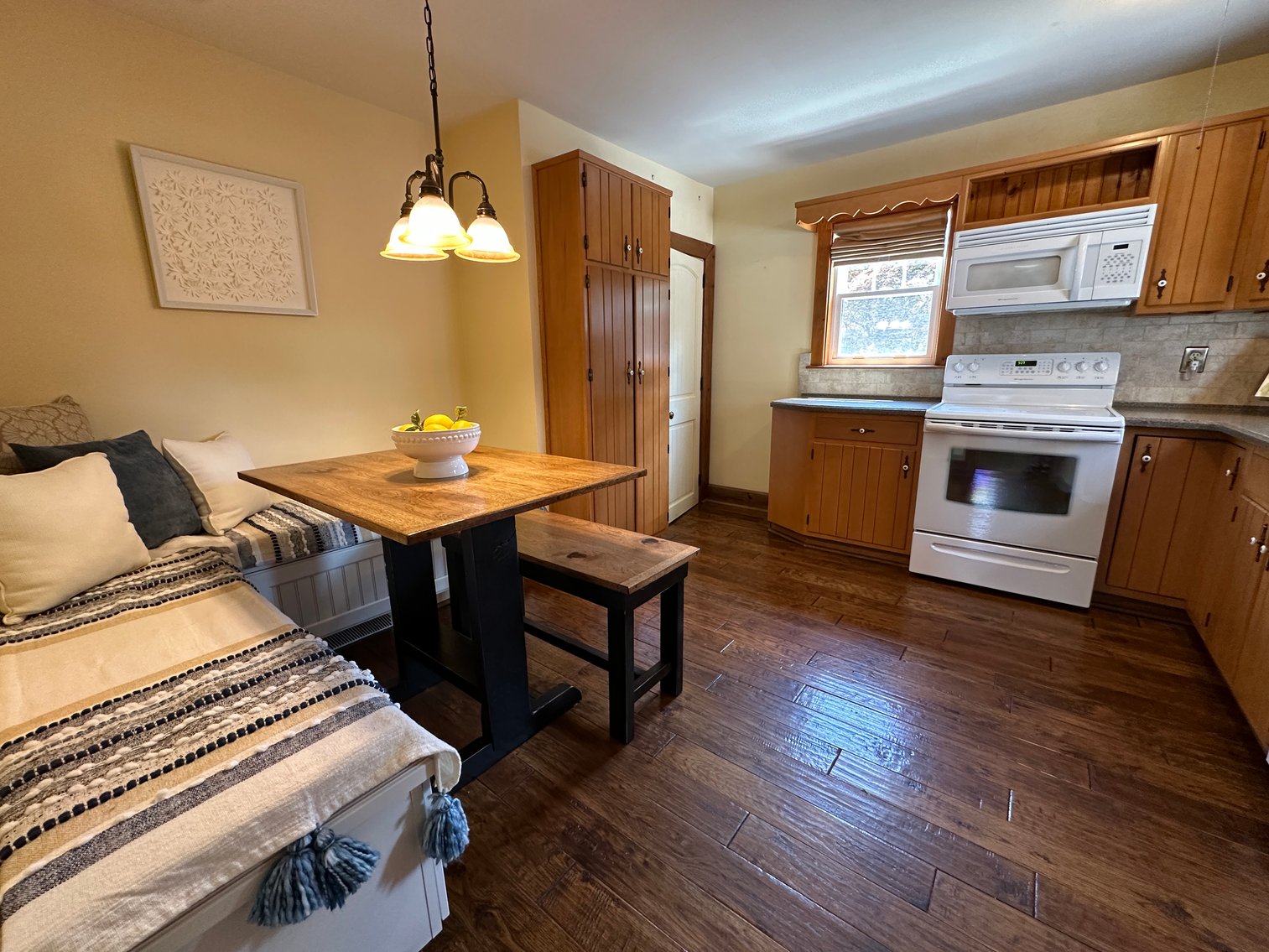 Image for Sold! Real Estate For Sale | 206 Chestnut Lane, North Wales, PA 19454