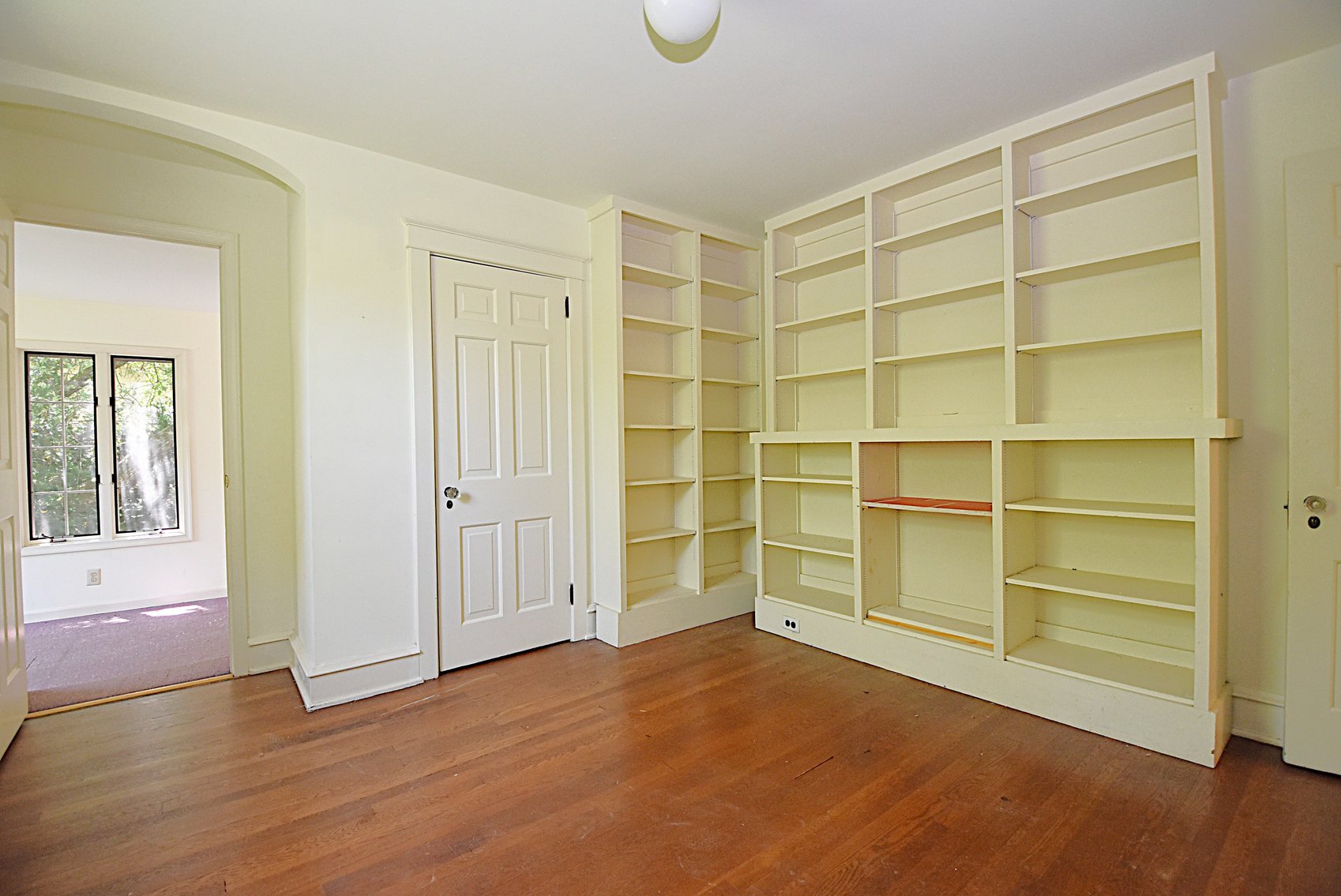 Image for Sold! Real Estate For Auction | 19 Farm Road, Wayne, PA 19087 | July 17, 2025 at 4:00 PM