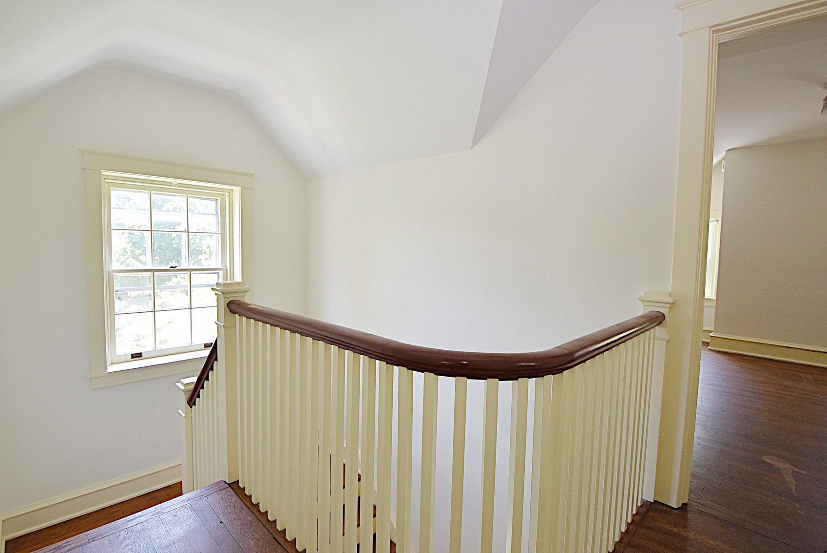 Image for Sold! Real Estate For Auction | 19 Farm Road, Wayne, PA 19087 | July 17, 2025 at 4:00 PM