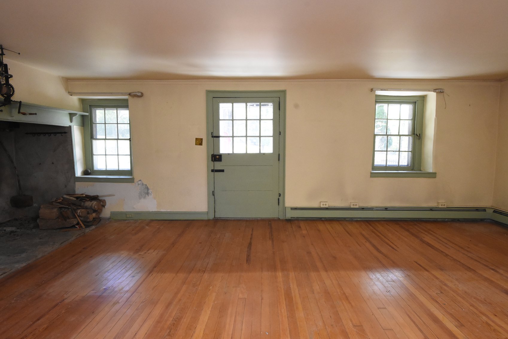 Image for Sold! Real Estate For Auction | 210 Buckwalter Road, Phoenixville, PA 19460 | November 13, 2025 at 4:00 PM