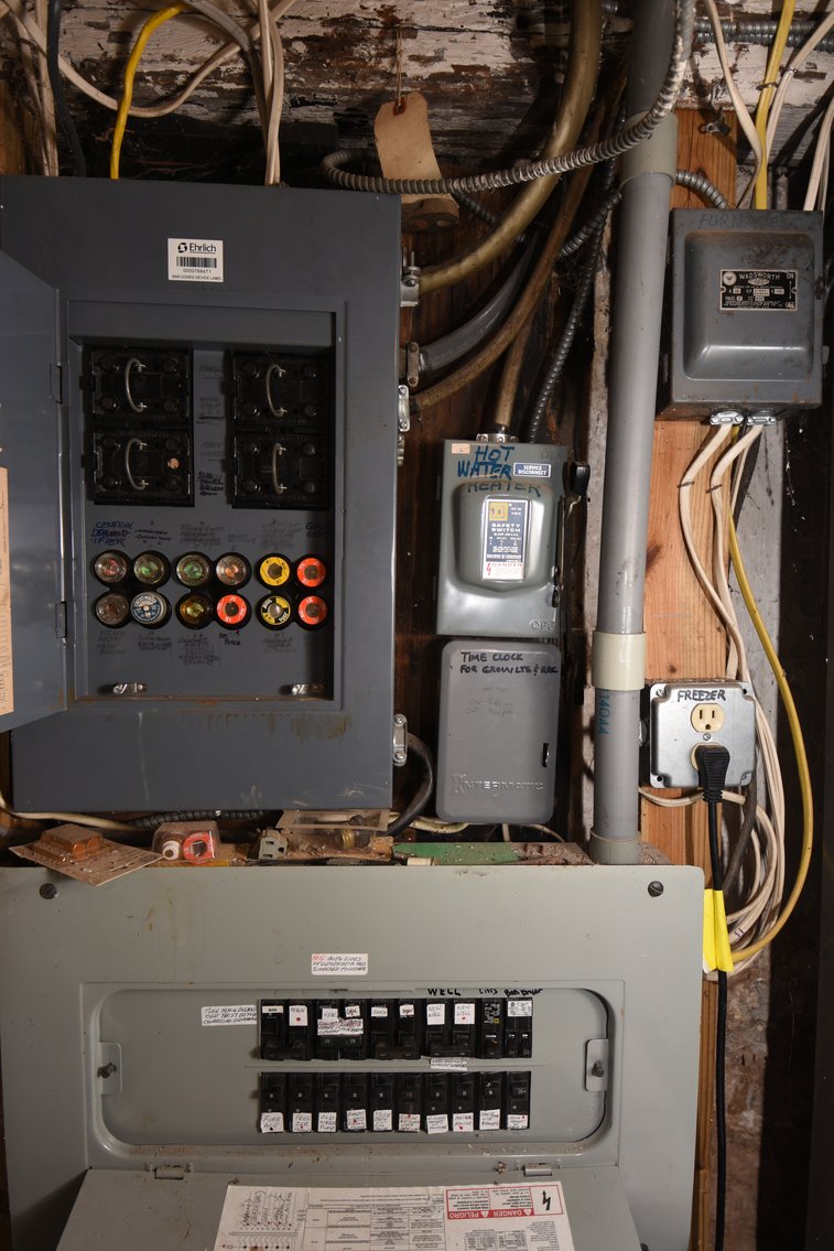 Image for Sold! Real Estate For Auction | 210 Buckwalter Road, Phoenixville, PA 19460 | November 13, 2025 at 4:00 PM