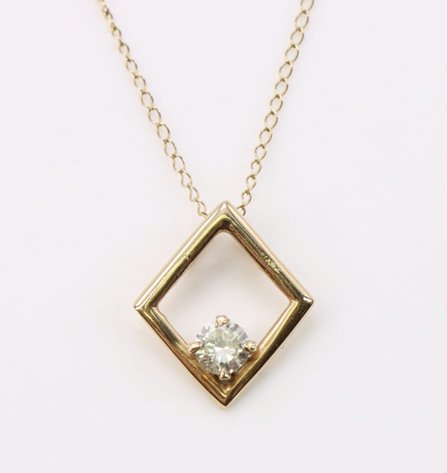 14k YG Necklace Chain and Pendant