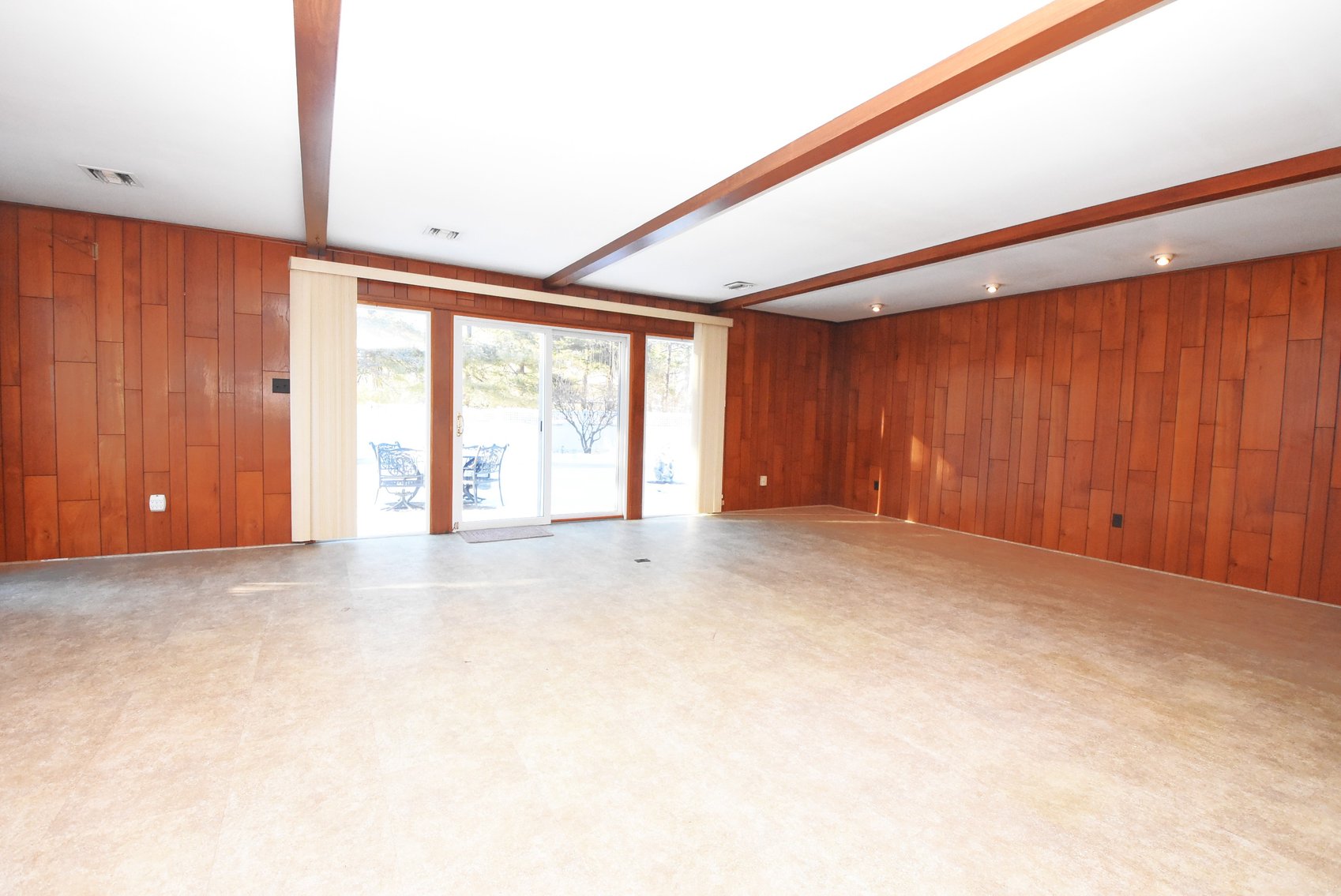 Image for Sold! Real Estate For Auction | 1850 Briarcliff Terrace, Allentown, PA 18103 | March 26, 2026 at 4:00 PM