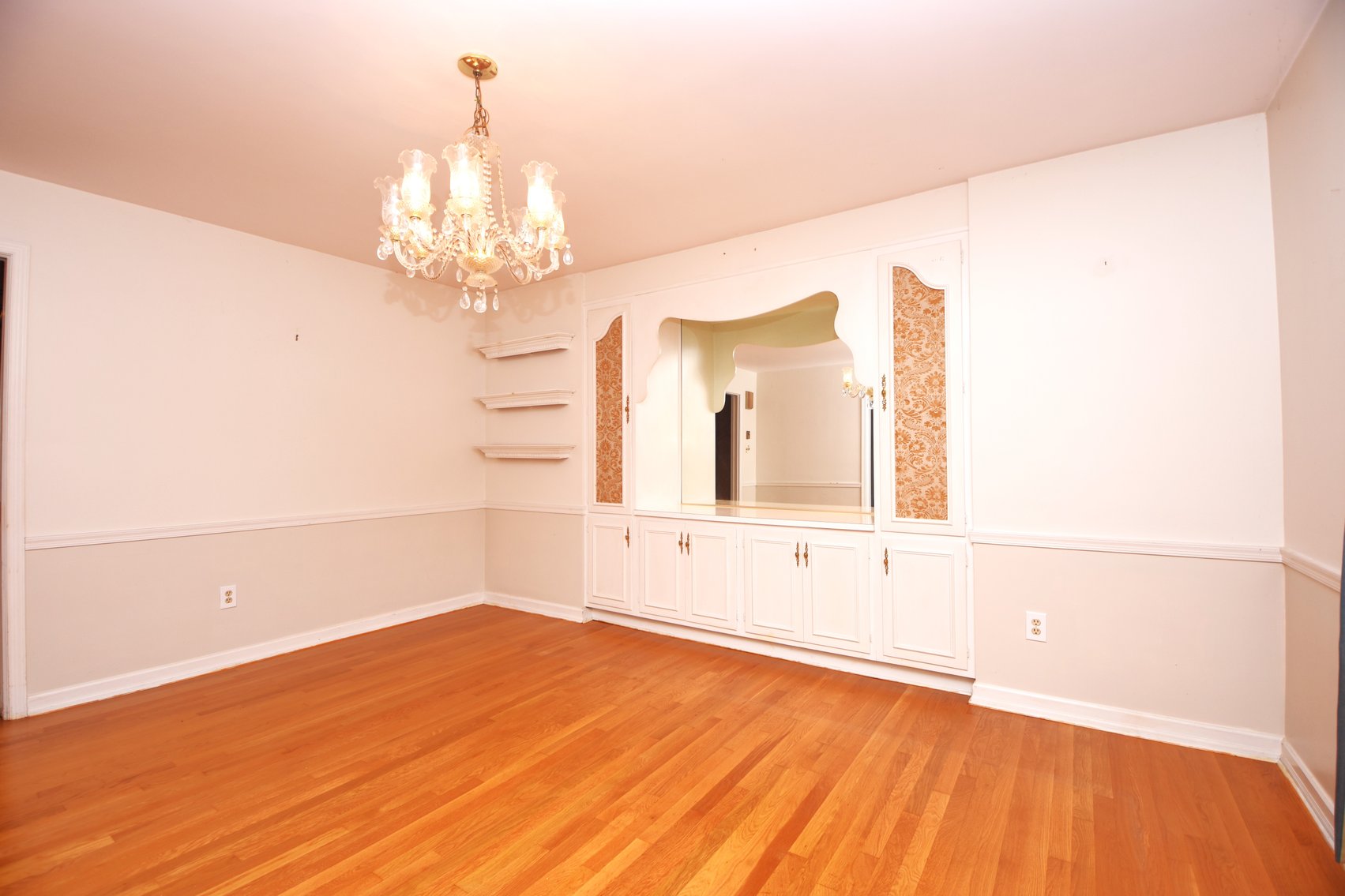 Image for Sold! Real Estate For Auction | 1850 Briarcliff Terrace, Allentown, PA 18103 | March 26, 2026 at 4:00 PM