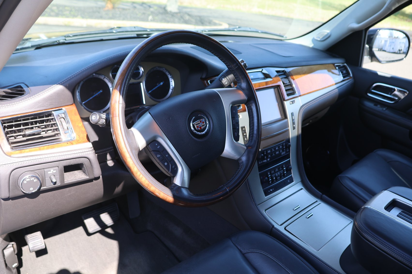 Image for 2013 Cadillac Escalade