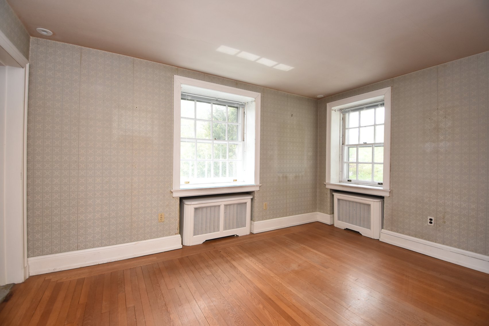 Image for Real Estate For Auction | 105 E. Logan Street, Norristown, PA 19401 | May 19, 2026 at 4:00 PM