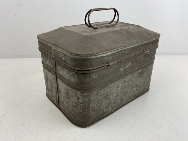 Image for Vintage Lunch Pails