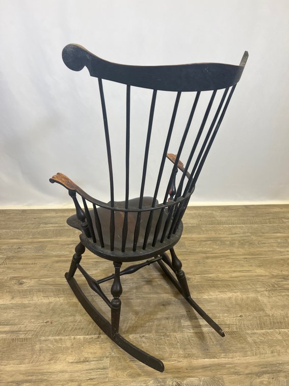 Image for New Harmony Woodworks Comb-Back Windsor Rocking Chair