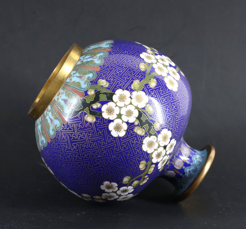 Image for Lao Tian Li Chinese Cloisonne Vase