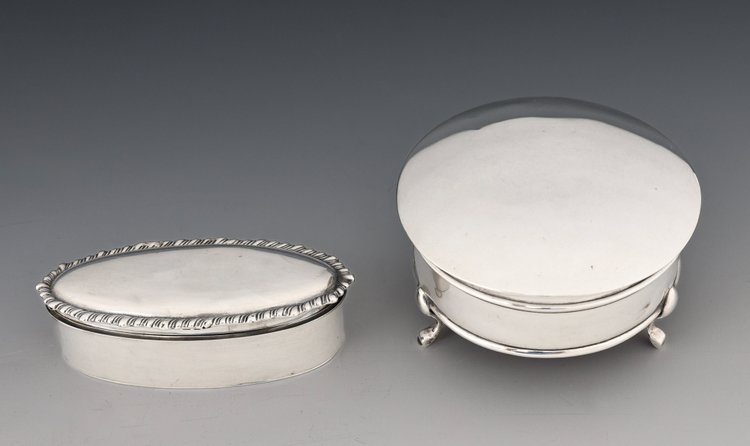 Image for Edwardian British Sterling Silver Vanity Accessories