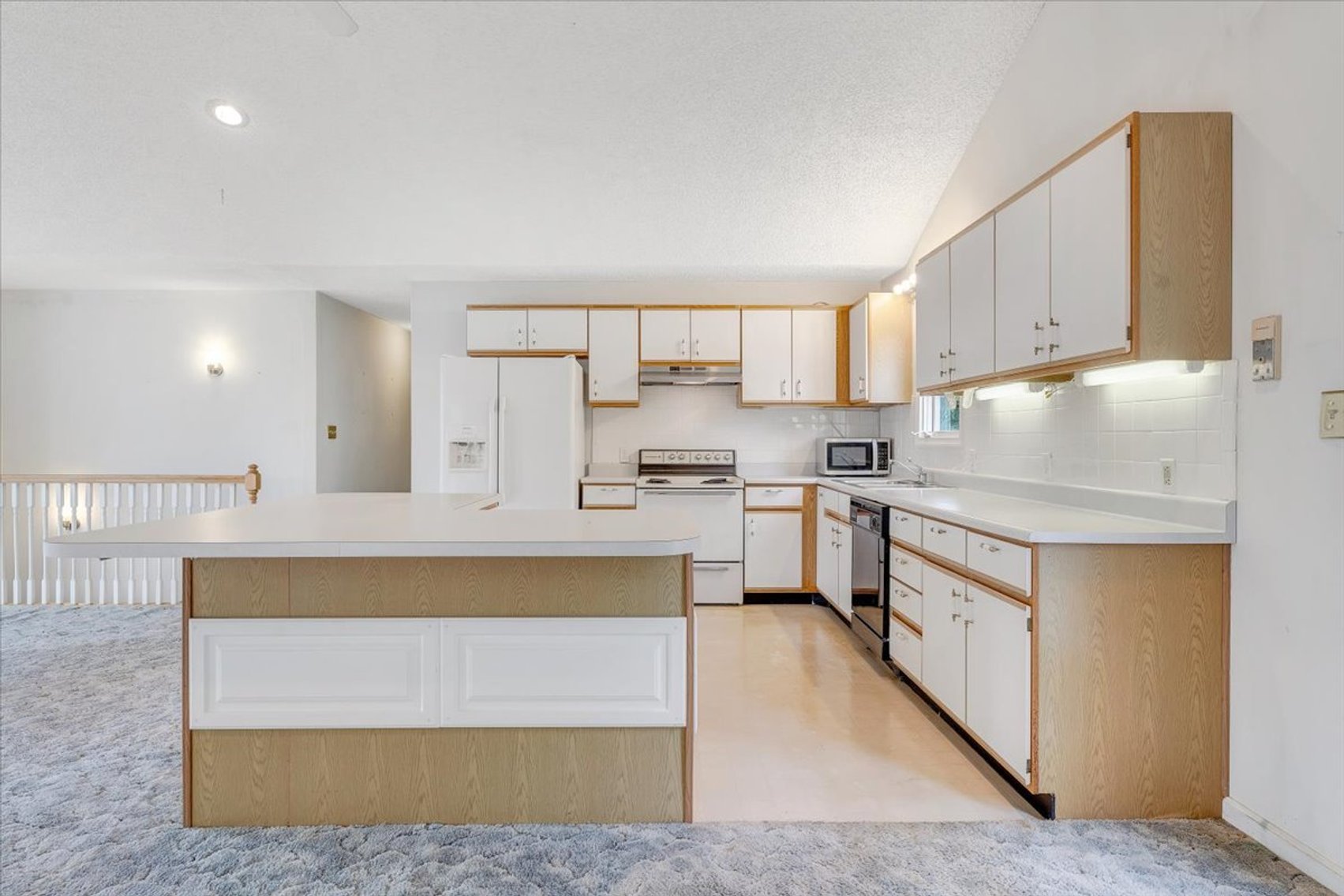 Image for 205 Park Shores Circle Real Estate Auction