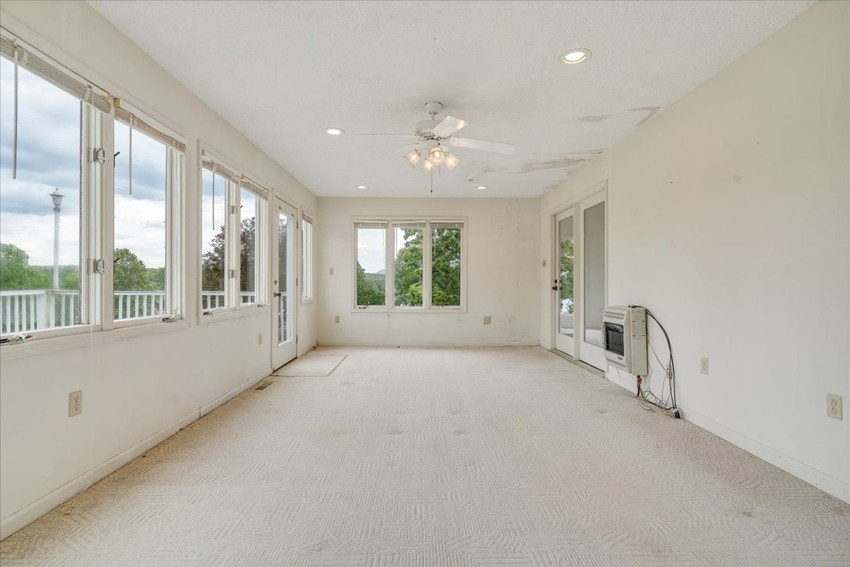 Image for 205 Park Shores Circle Real Estate Auction