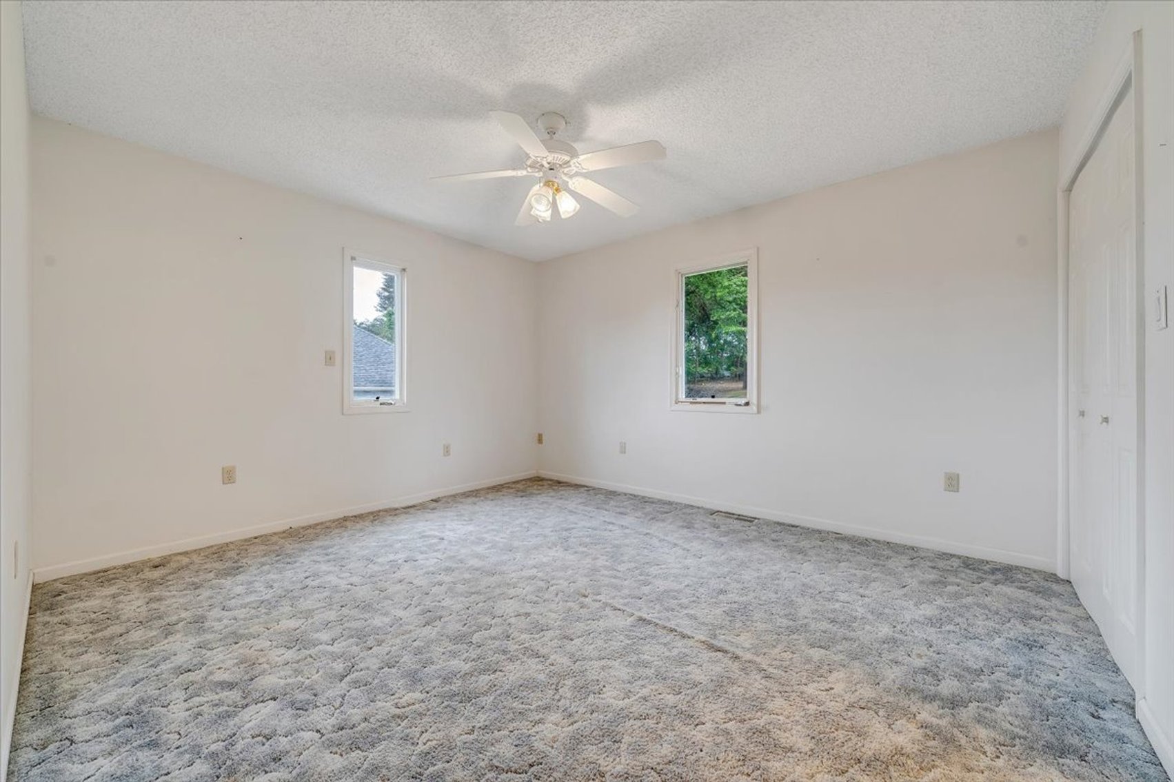 Image for 205 Park Shores Circle Real Estate Auction
