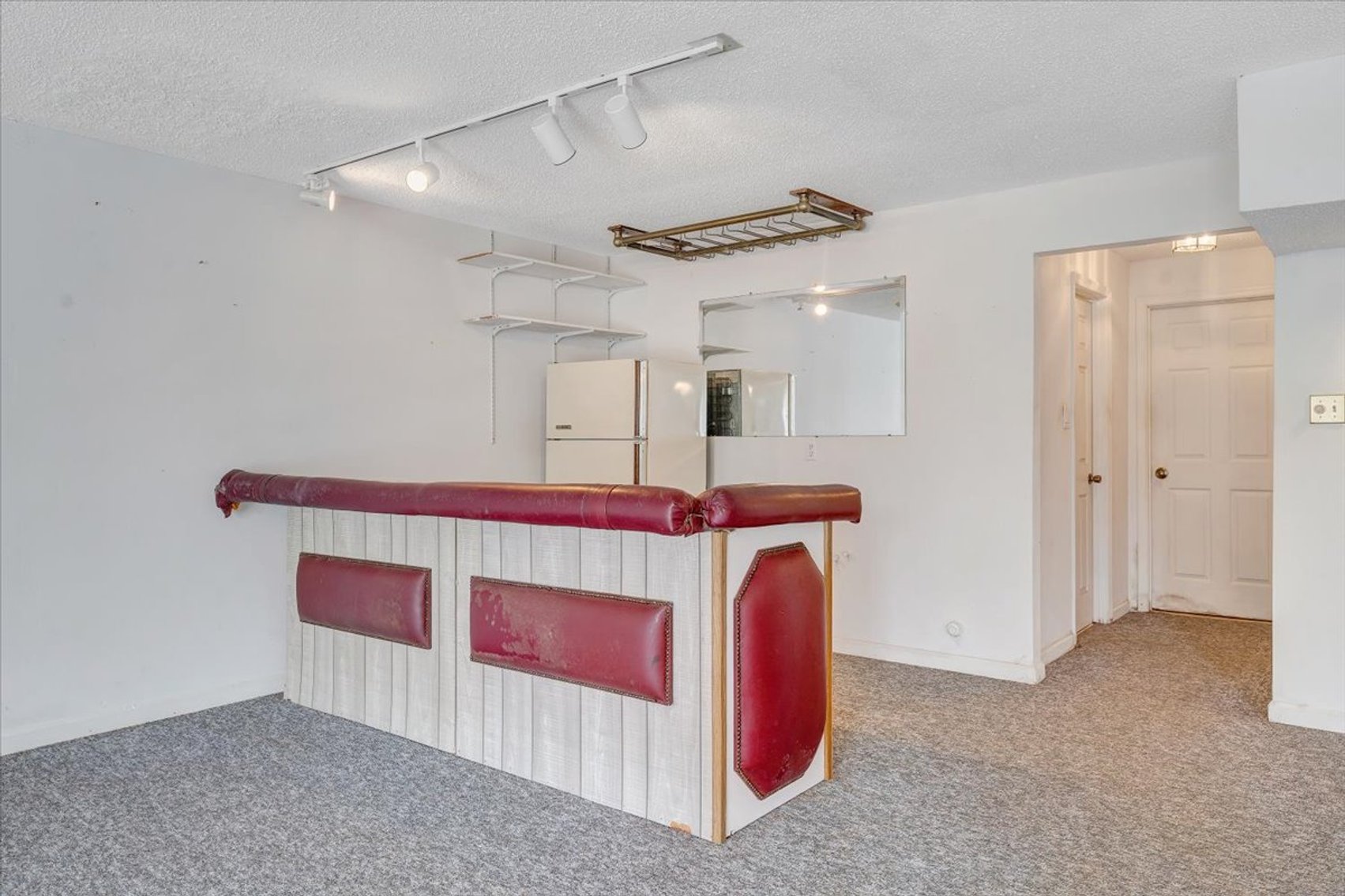 Image for 205 Park Shores Circle Real Estate Auction