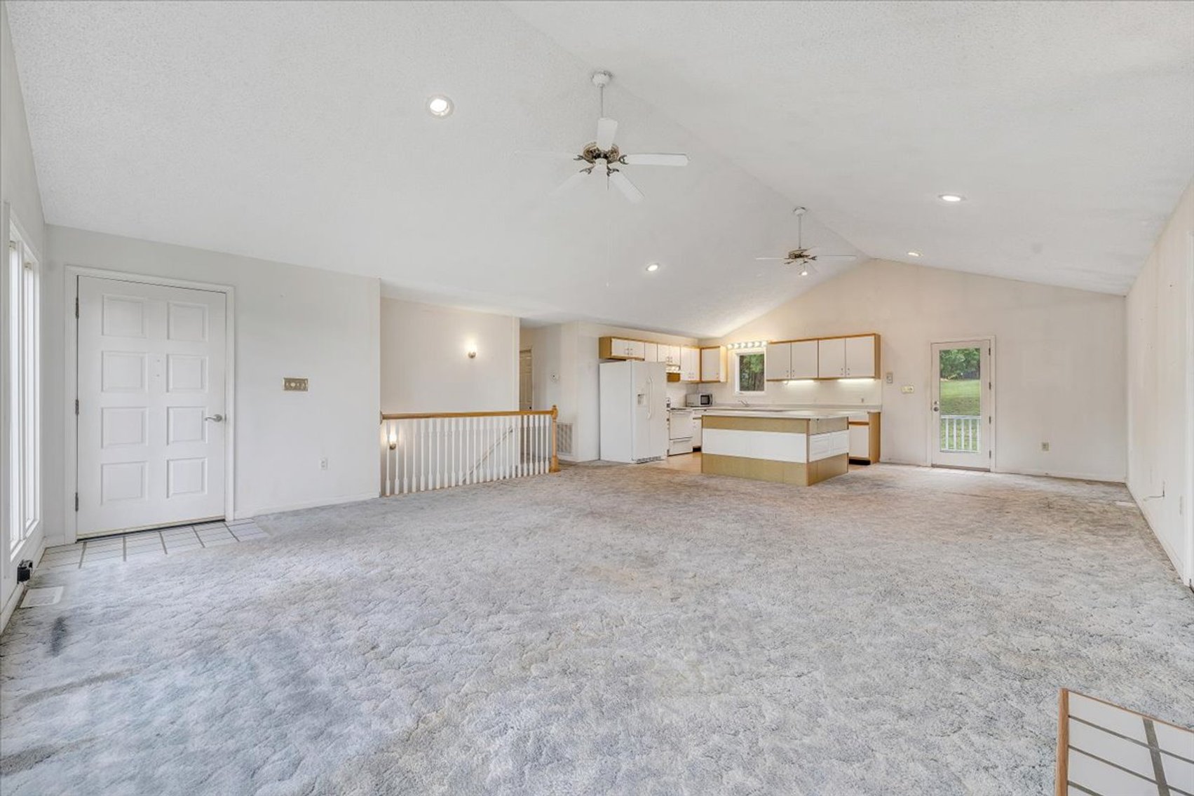 Image for 205 Park Shores Circle Real Estate Auction