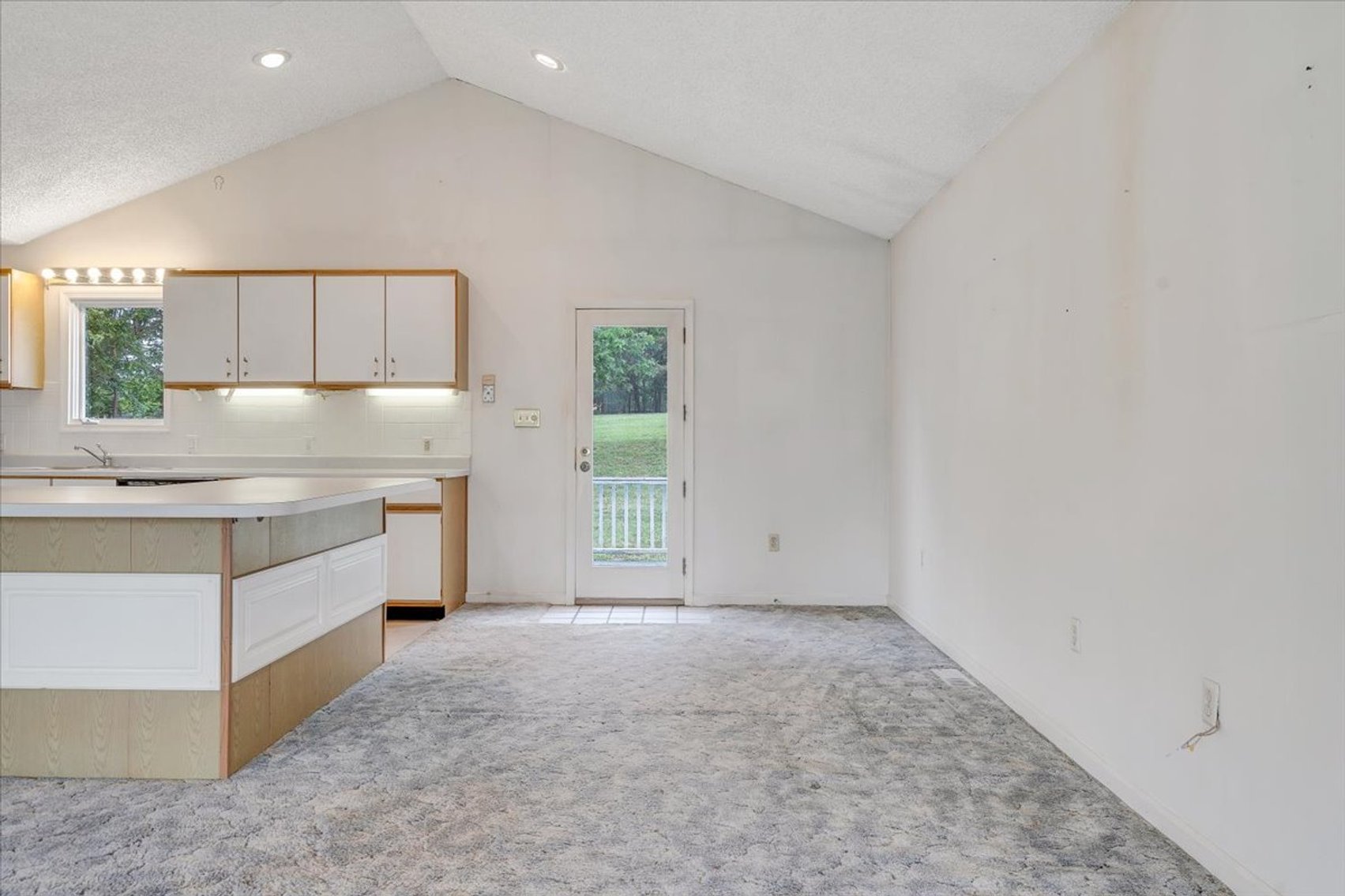 Image for 205 Park Shores Circle Real Estate Auction