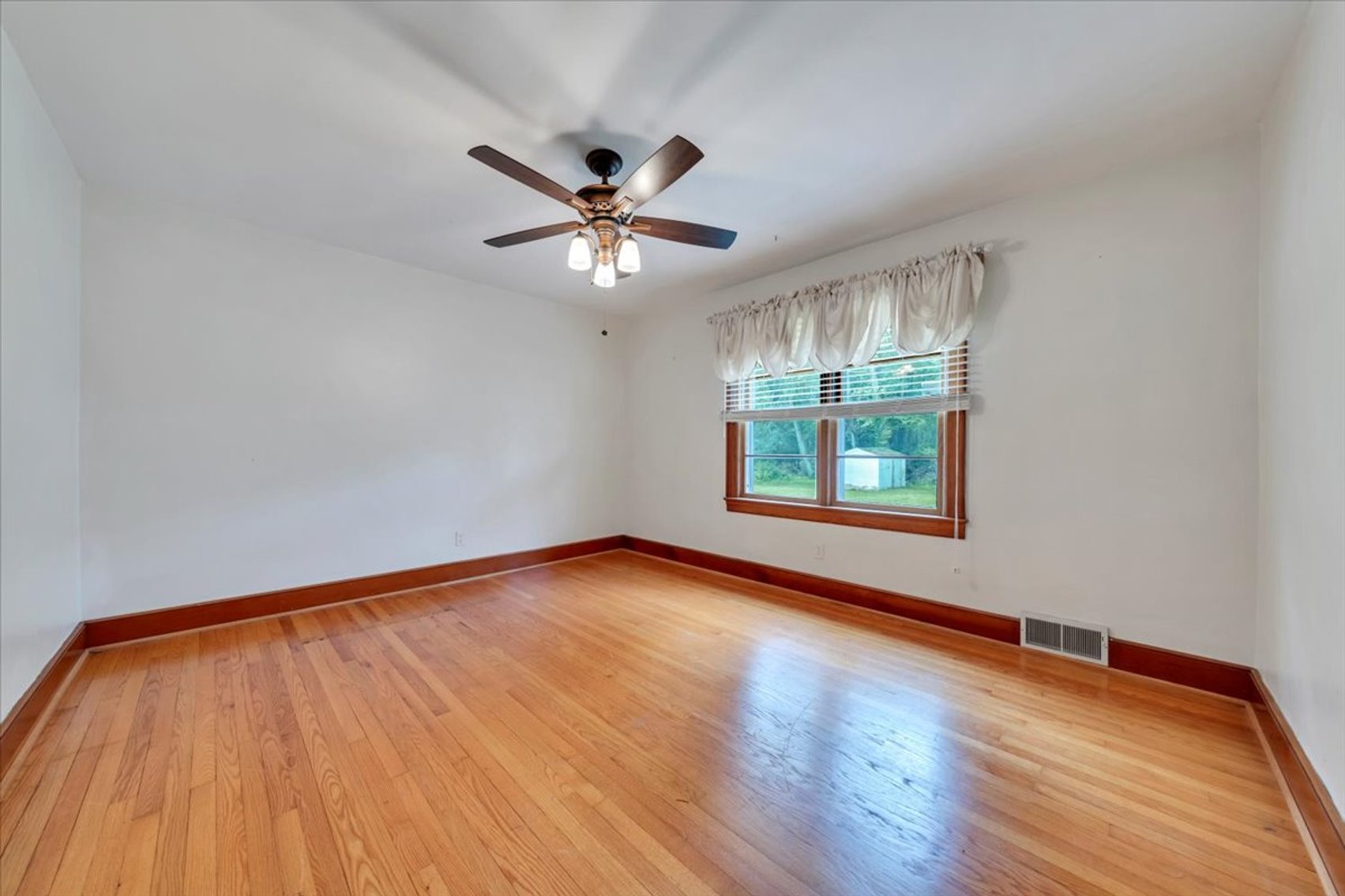 Image for 19503 Virgil H Goode Hwy Online Real Estate Auction