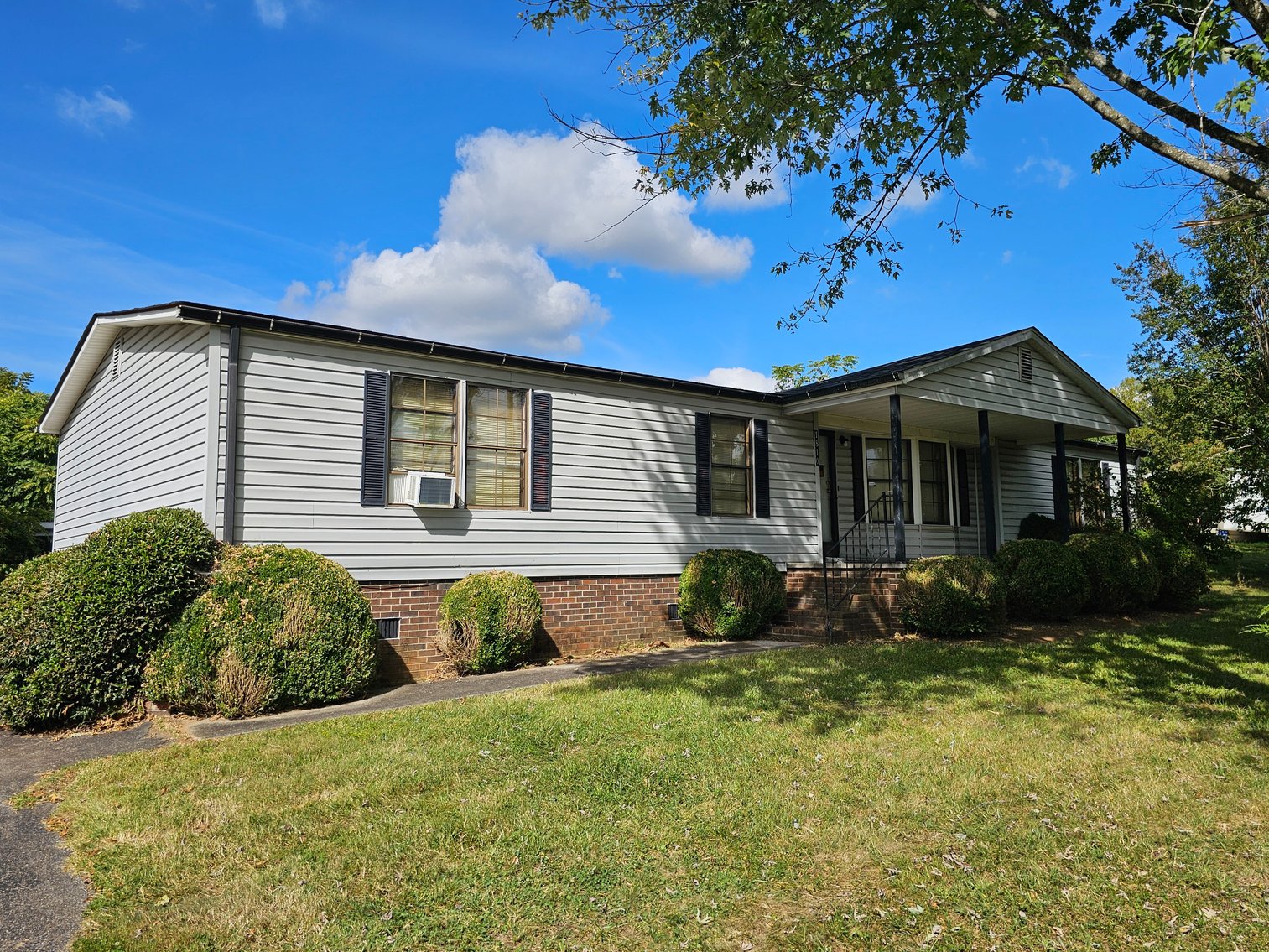 Image for 1810 Scuffling Hill Road Real Estate Auction