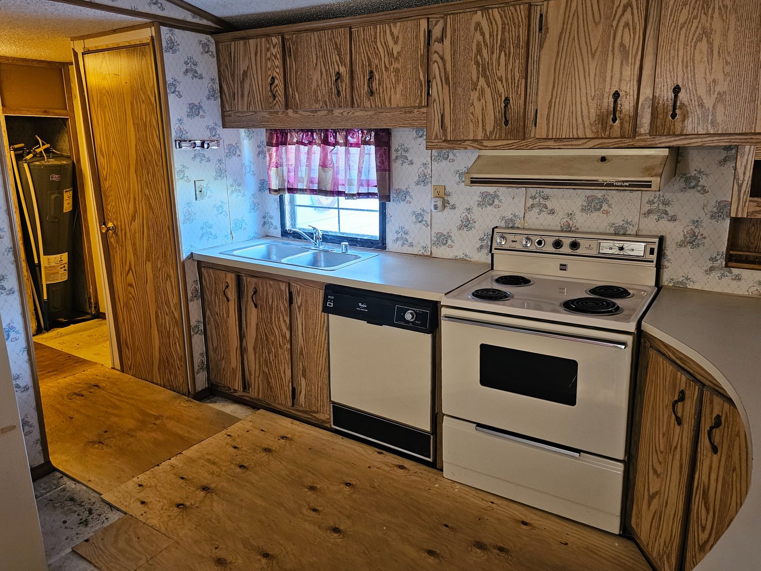 Image for 1810 Scuffling Hill Road Real Estate Auction